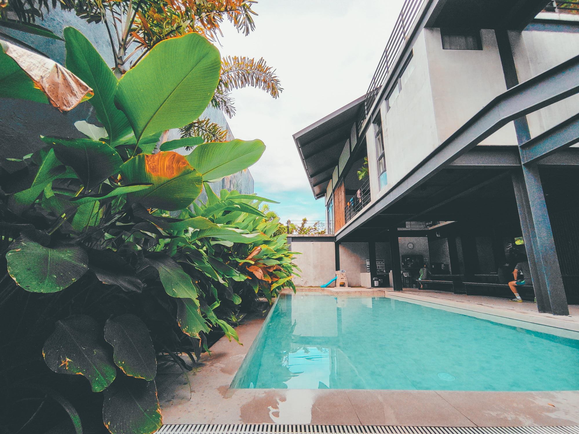 CASA TROPICA VILLAS: An Affordable and Instagram-worthy Modern Tropical Villa in Pansol