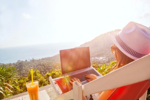 Digital Nomadism: The Best Jobs For Traveling and Making Money