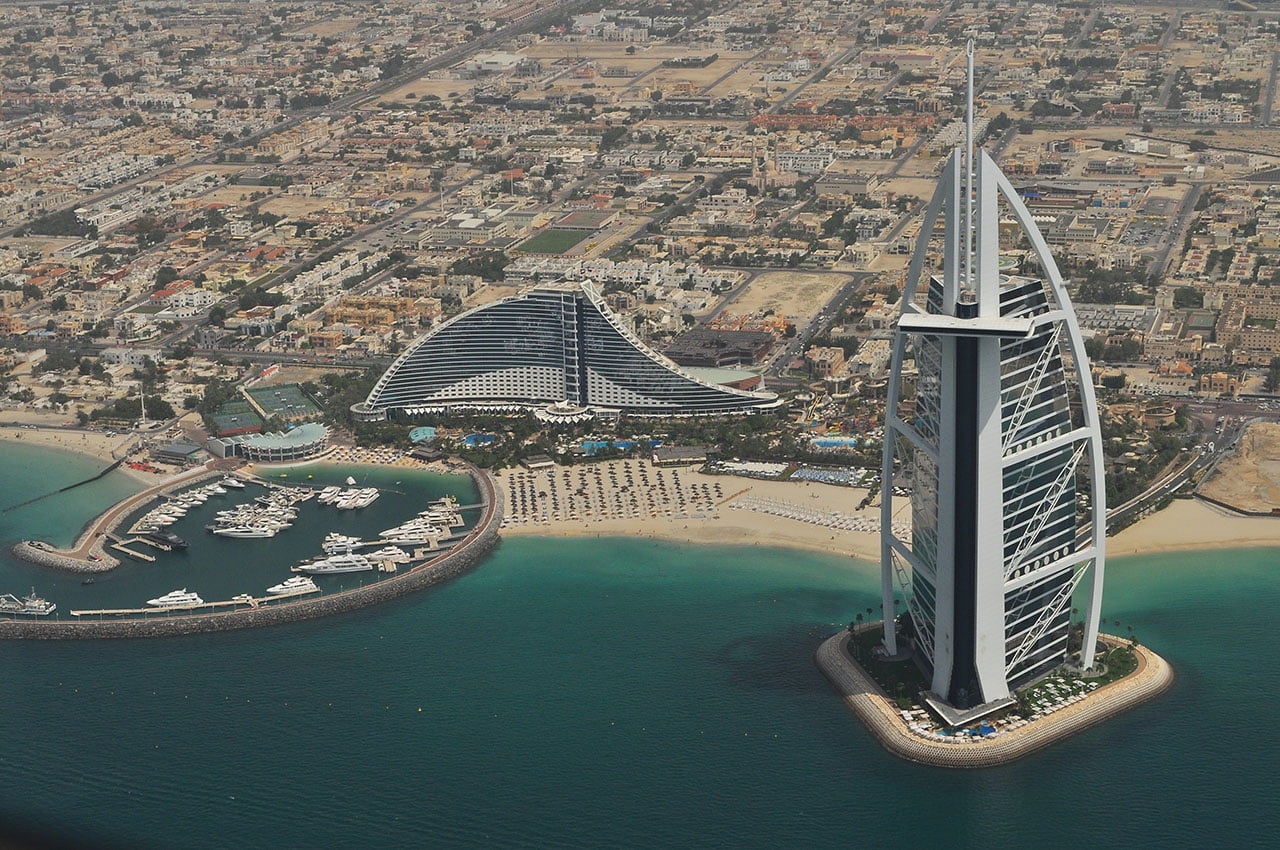 HOW TO: Find Dubai Travel Deals And Do Dubai On A Budget