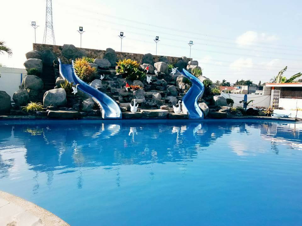 REVIEW: Coco Valley Richnez Waterpark in Cavite