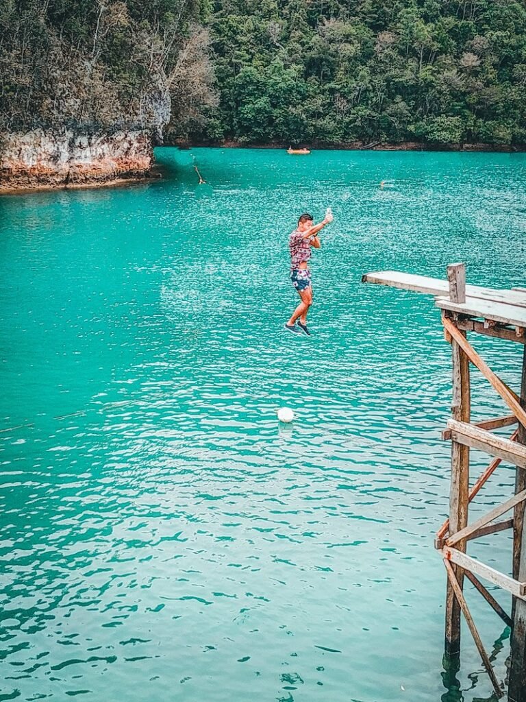 5-best-spots-to-visit-in-siargao-island - Sugba Lagoon